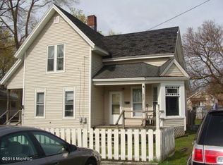 237 Hambrook St, Belding, MI 48809