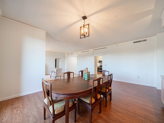4th image of 1 Towers Park Ln APT 317