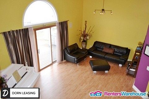 5th image of 3320 Jewel Ln N