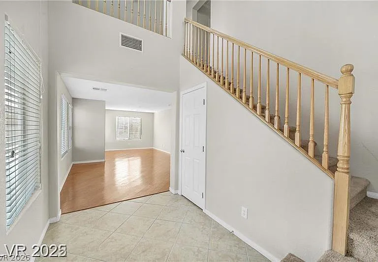 6435 Sean Creek St — Photo 2