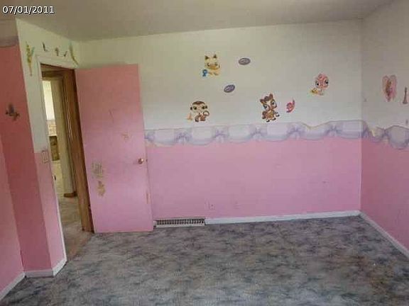 4th image of 3912 Artmar Dr