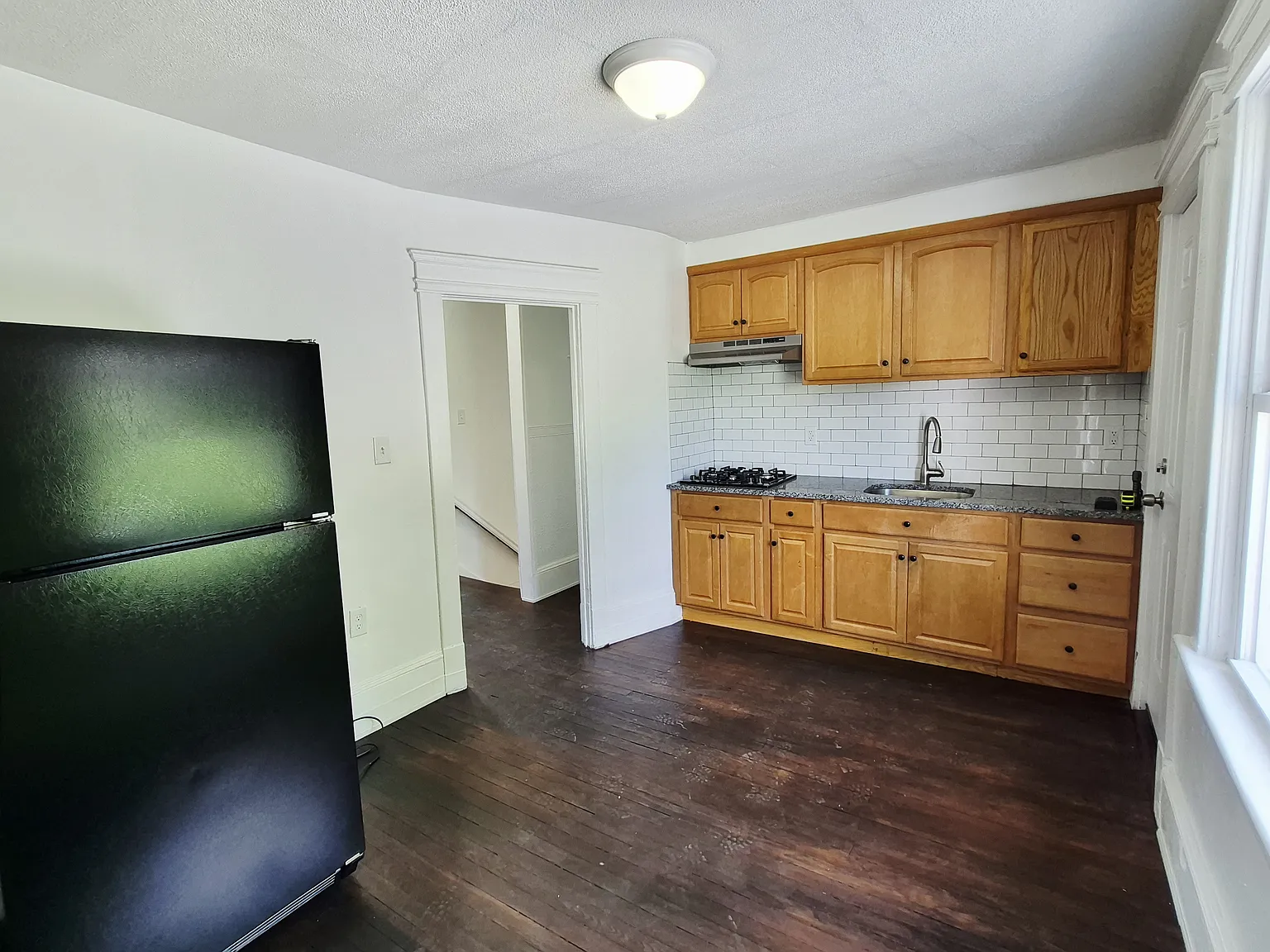 1 bed, 789 sqft, $1,100 — Photo 3