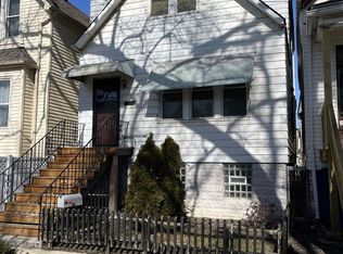 2902 W 39th Pl, Chicago, IL 60632