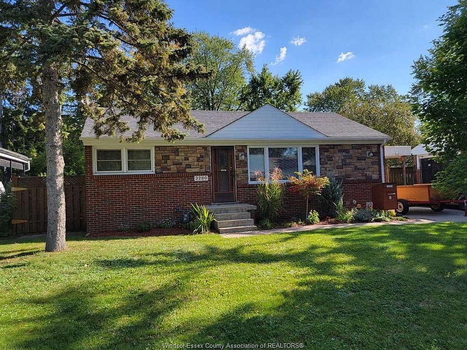 1st image of 3280 Morris Dr