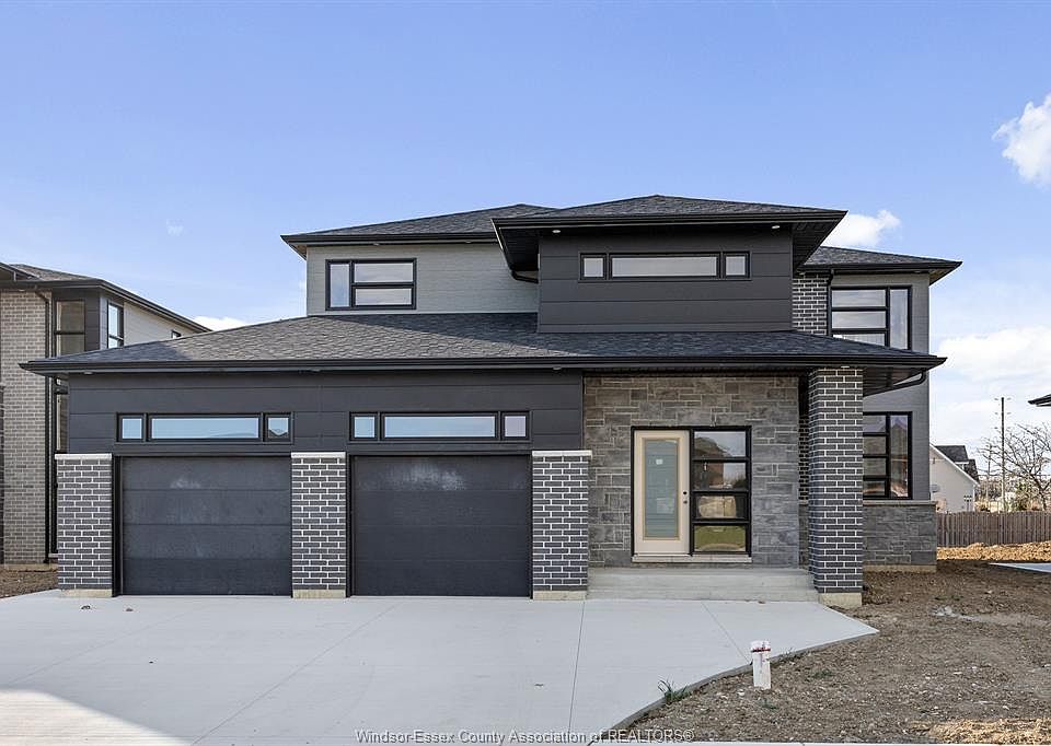 1st image of 117 Hazel Cres