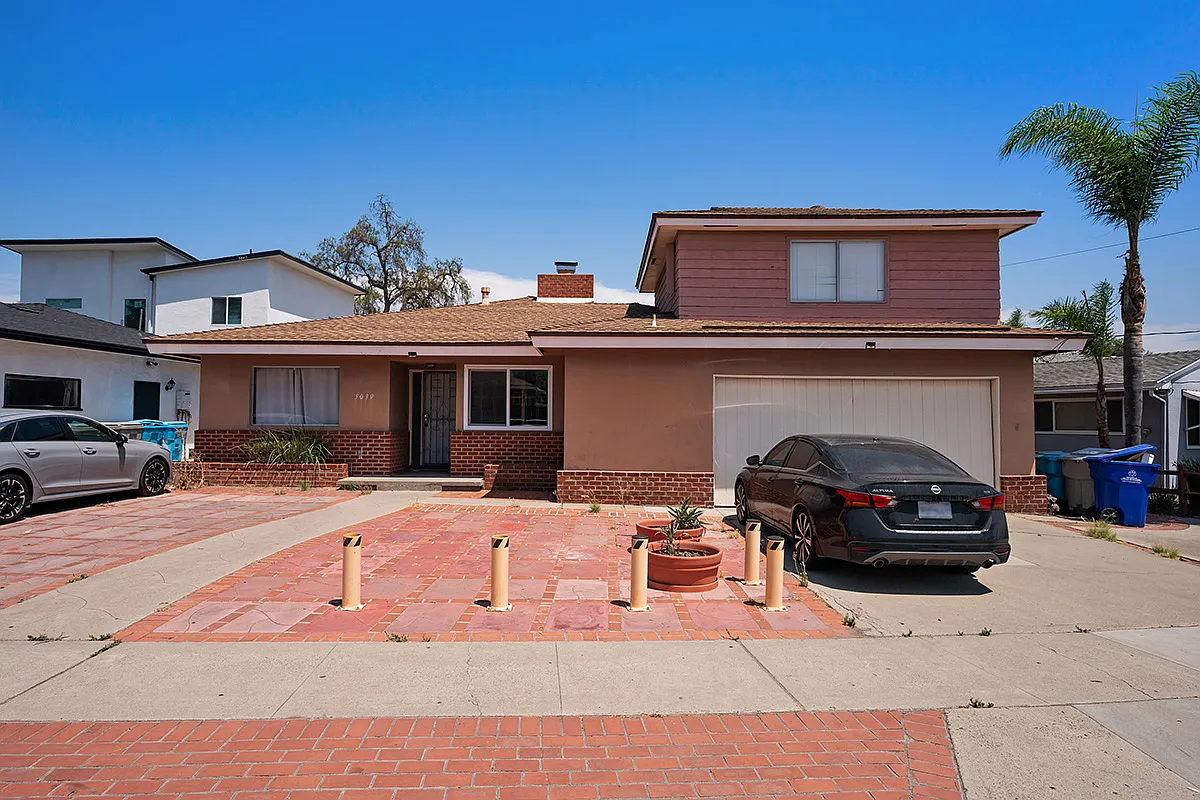 5 bed, 1988 sqft, $1,100 — Photo 2