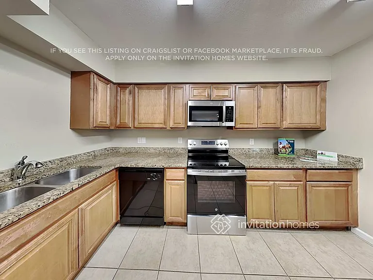 3415 32nd St W — Photo 7