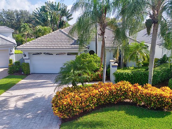 Home For Sale In Broken Sound Country Club