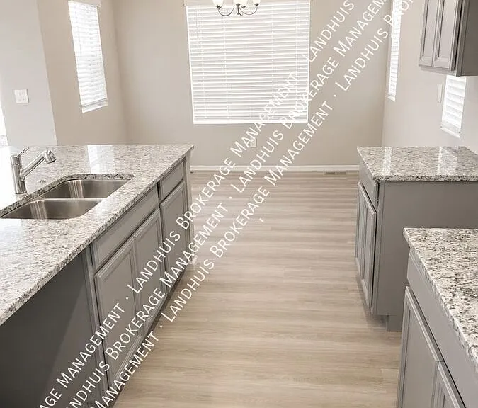 755 E Maybell Dr — Photo 9