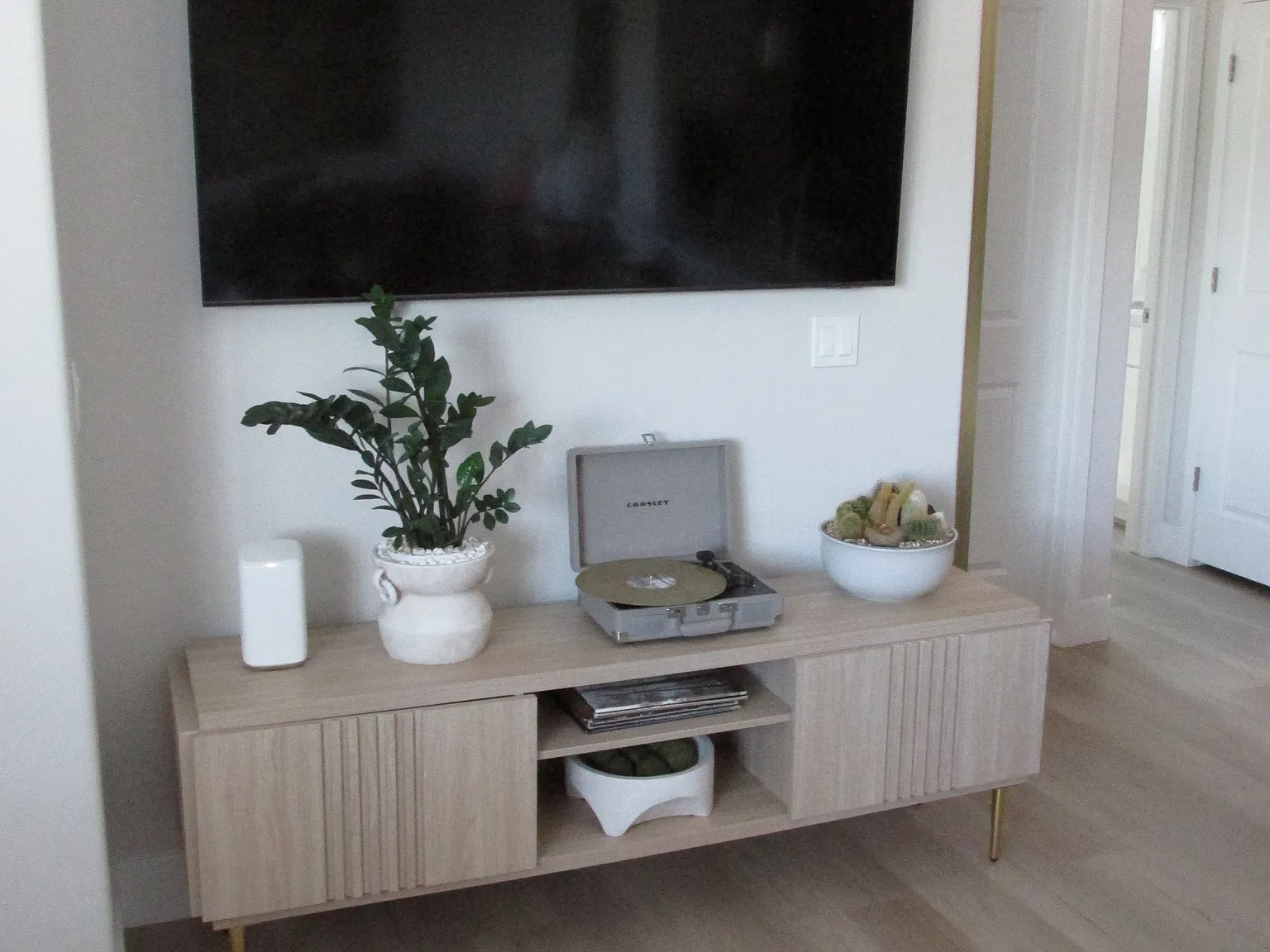 2 bed, 1074 sqft, $2,500 — Photo 3