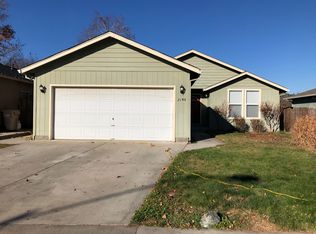 2146 SW Judy Ln, Grants Pass, OR 97526