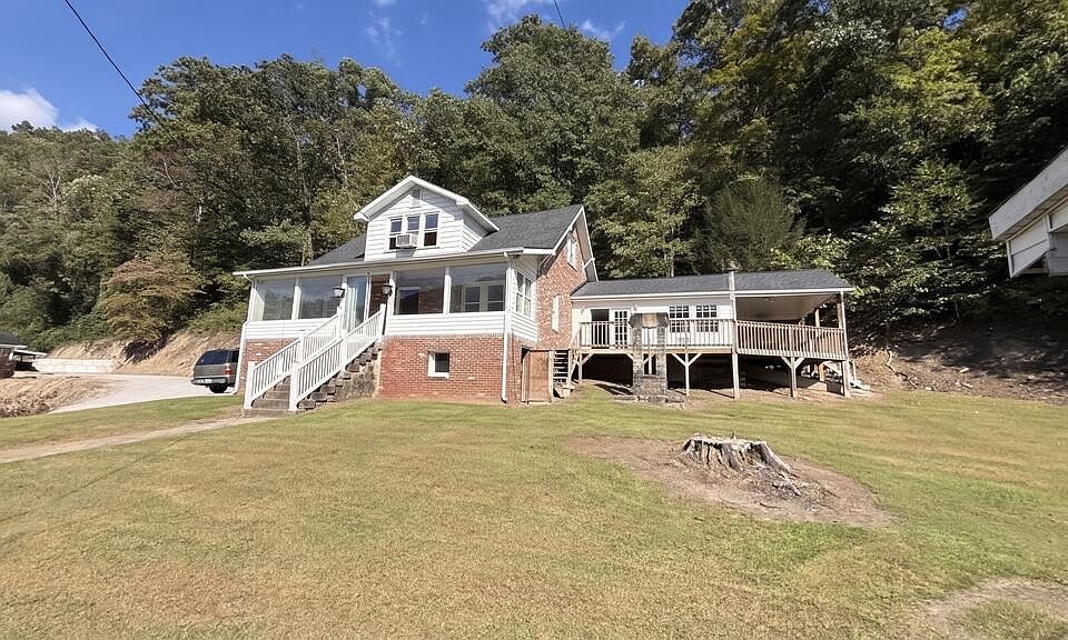 1st image of 395 Kenmont Hollow Rd