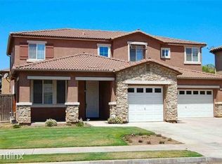 973 Pinewood Ave, Sanger, CA 93657