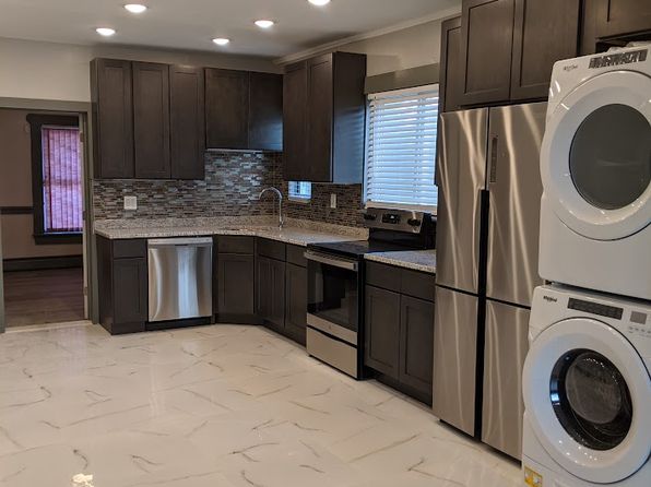 28 Connecticut Blvd #1