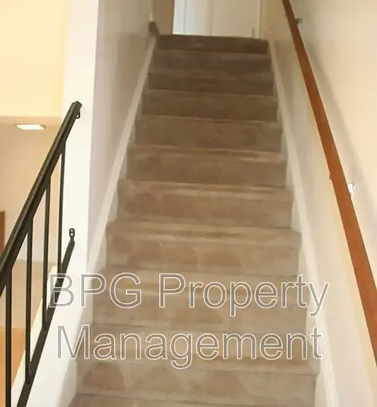 601 Hamlet Ave #D — Photo 8