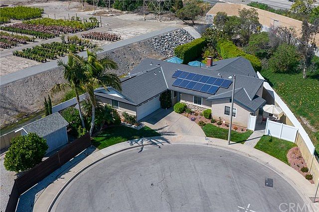 1st image of 337 Harvard Ln
