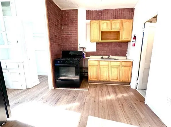 79 Pamrapo Avenue image 8 of 25