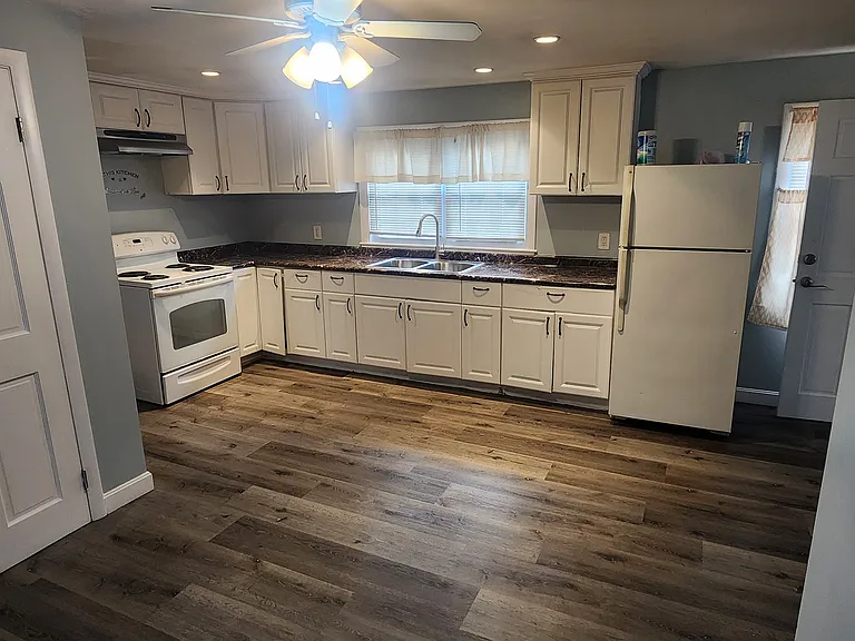 280 Thornton St #2 — Photo 3