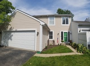 421 Farmbrook Ct, Romeoville, IL 60446