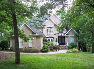 126 Country Ln, Carrollton, GA 30117