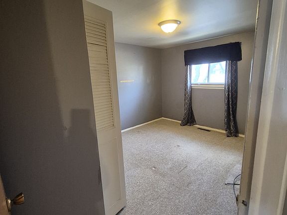 2nd image of 1409 Laurel Valley Dr