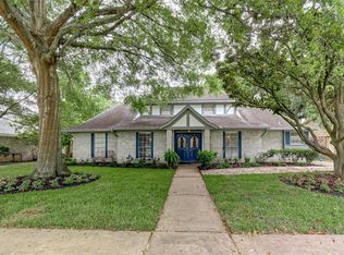 9007 Petersham Dr, Houston, TX 77031