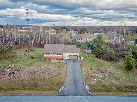 5th image of 107 Stirling Cres