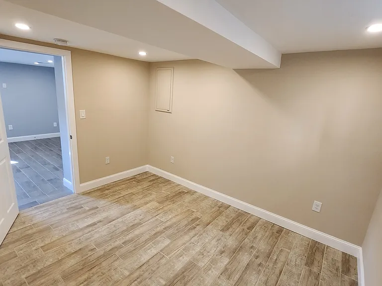 53 Willow Ave #HSE — Photo 8