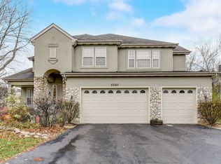 2250 Apple Hill Ct S, Buffalo Grove, IL