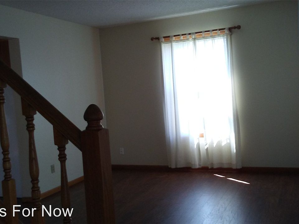 2nd image of 3661 Sunbury Dr