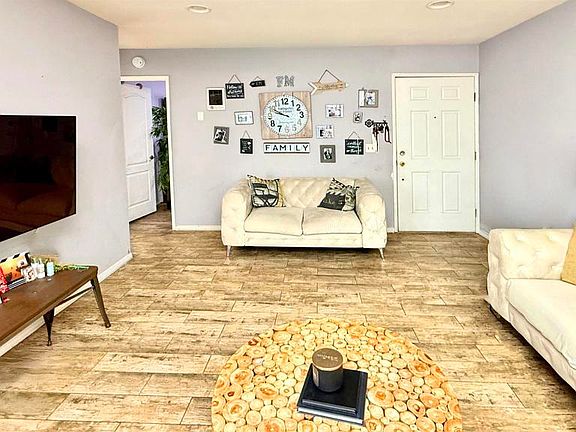 4th image of 10235 Madrid Way Unit 114