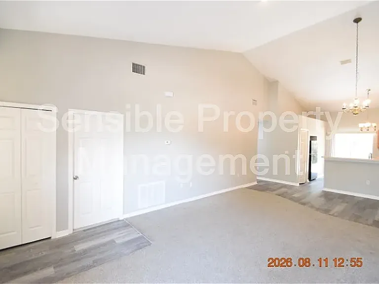 7411 Canterbury St — Photo 5