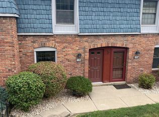 1094 Pennsbury Blvd, Pittsburgh, PA 15205