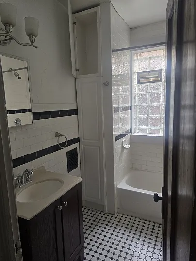 7342 Churchill Ave — Photo 9
