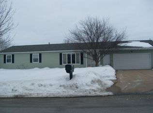 1206 W 17th St, Marshfield, WI 54449