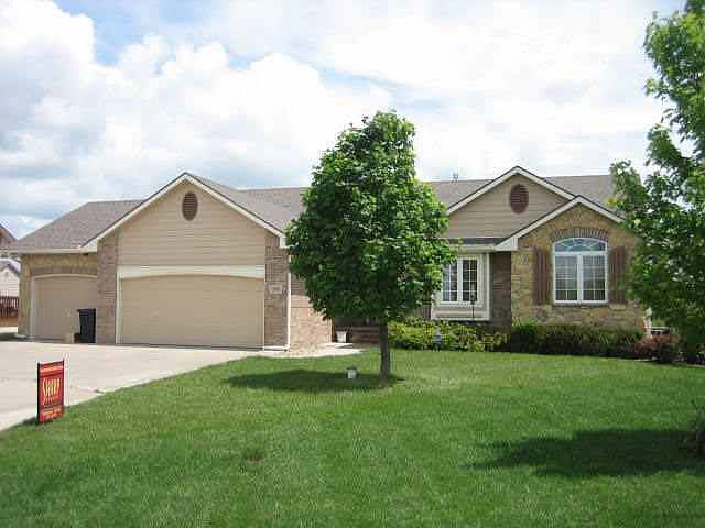 1st image of 2805 Stoney Brook Ct