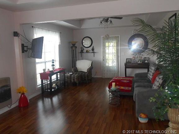 4th image of 503 W Crawford
