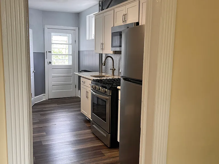203 Farnsworth Ave #2 — Photo 4