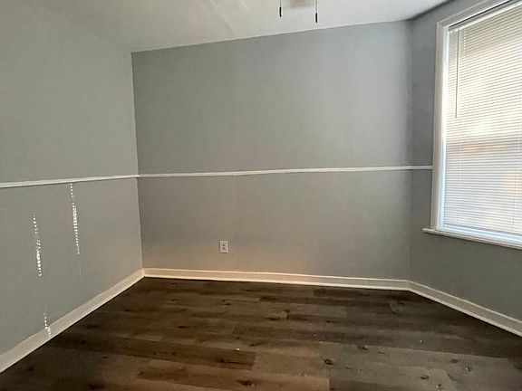 5th image of 26 N Salford St