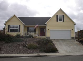 3255 Briarwood Ct, Fortuna, CA 95540