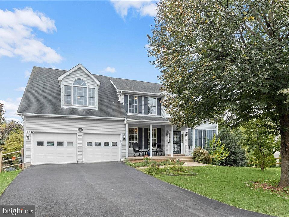 1st image of 9 Todd Ct