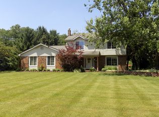 7089 Wide Valley Dr, Brighton, MI