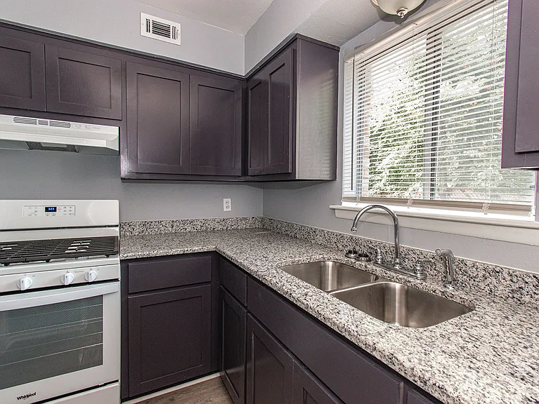 4320 Wesley St — Photo 12