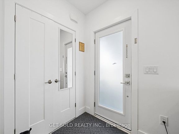 4th image of 15 Burrard Rd
