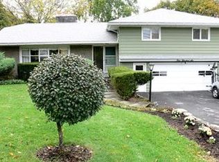 406 Kimber Rd, Syracuse, NY 13224