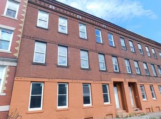 97 Elm St, Holyoke, MA 01040