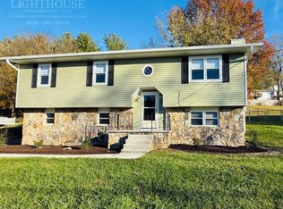 1344 Hickey Rd, Knoxville, TN 37932