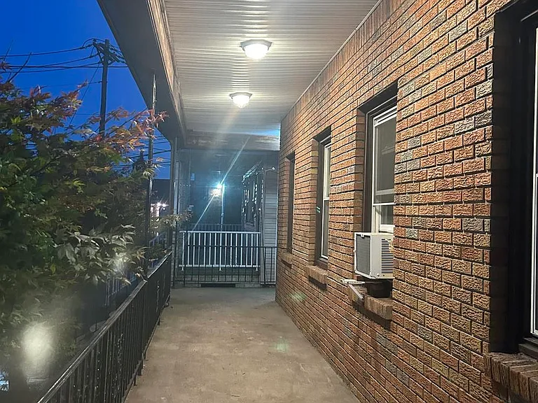 26 E 32nd St #3L — Photo 10