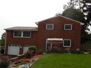 517 Firethorne Dr, Monroeville, PA