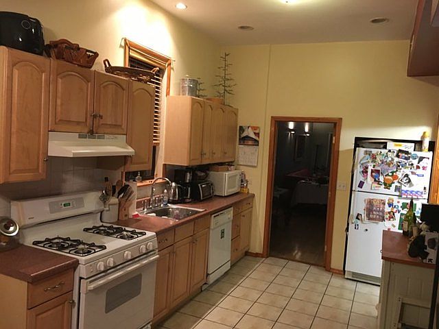 1st image of 3737 S Emerald Ave #2